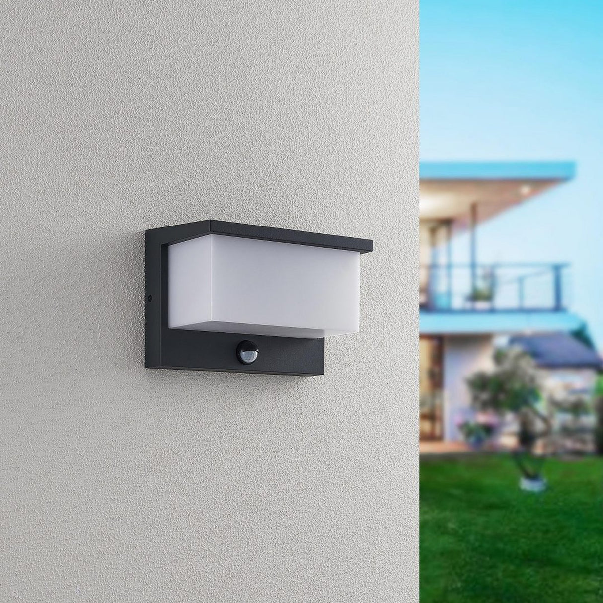 Nestos LED PIR Outdoor Wall Light – Anthracite