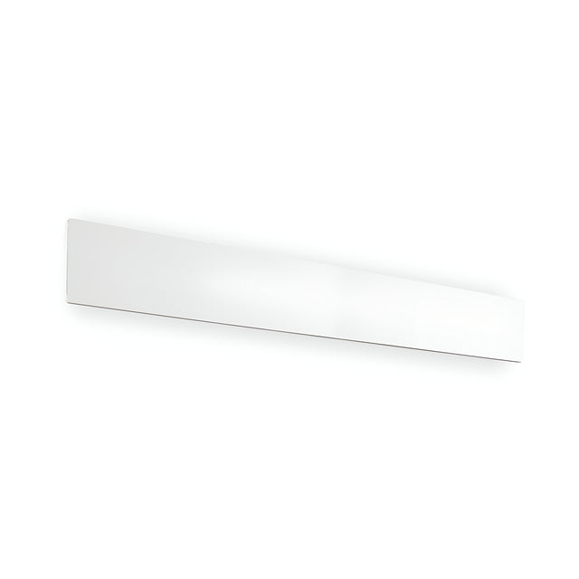 Introducing the Flara LED Wall Light 30W 3000K, measuring 75cm in length and finished in white. This minimalist lighting fixture features a sleek, rectangular design that is perfect for modern interiors. Its clean aesthetic combined with energy-efficient illumination makes it an ideal choice for contemporary spaces.