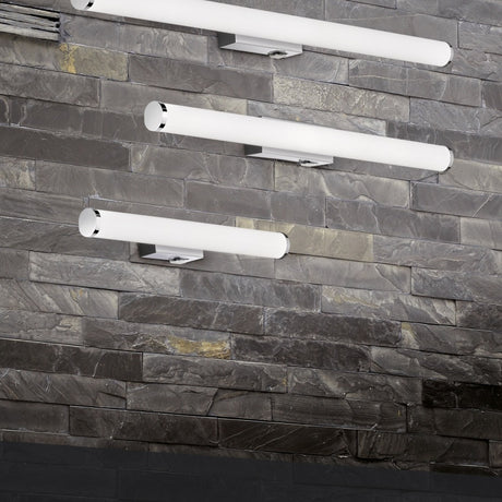 Mattimo LED Linear Outdoor Wall Light – Chrome