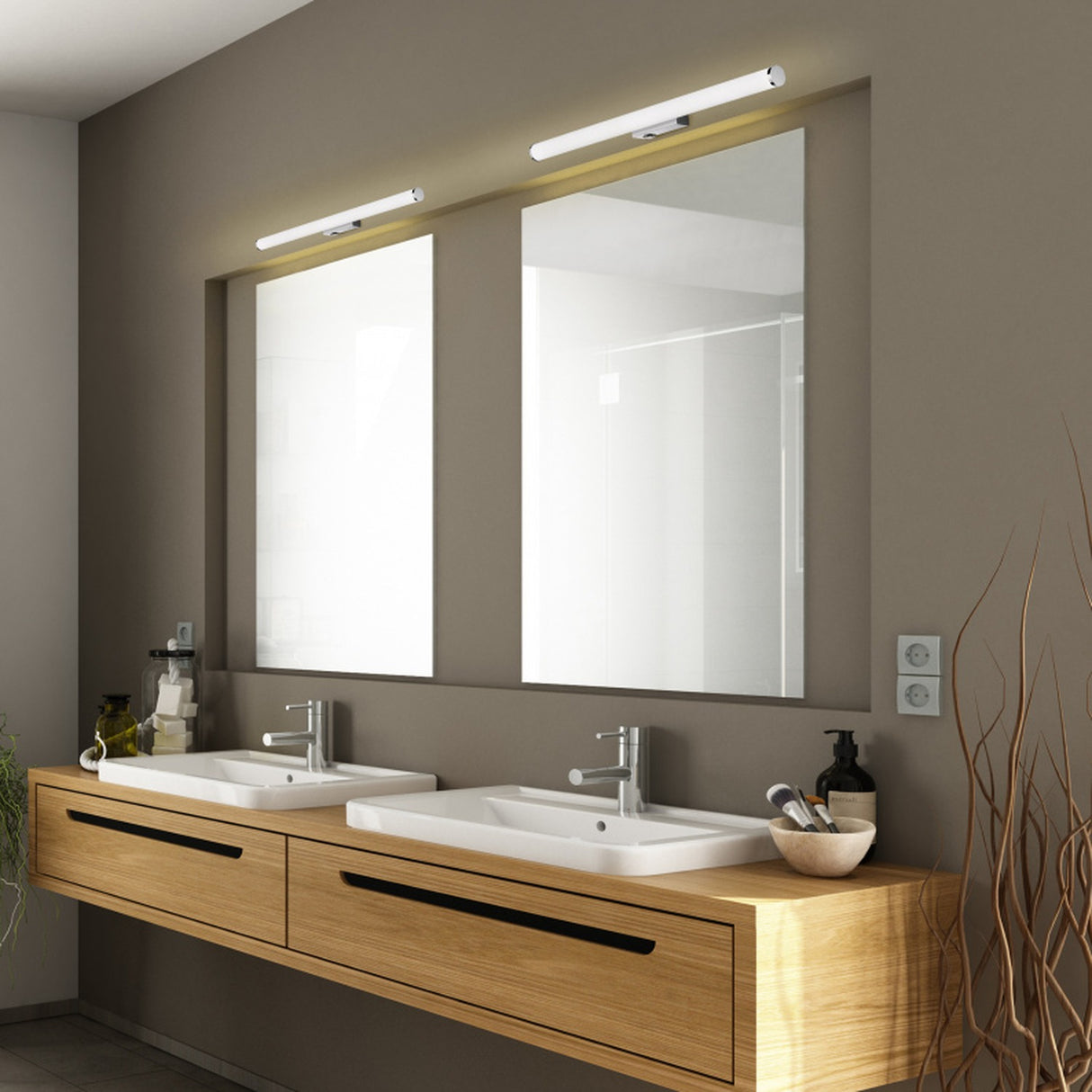 Mattimo LED Glass Outdoor Wall Light – Chrome