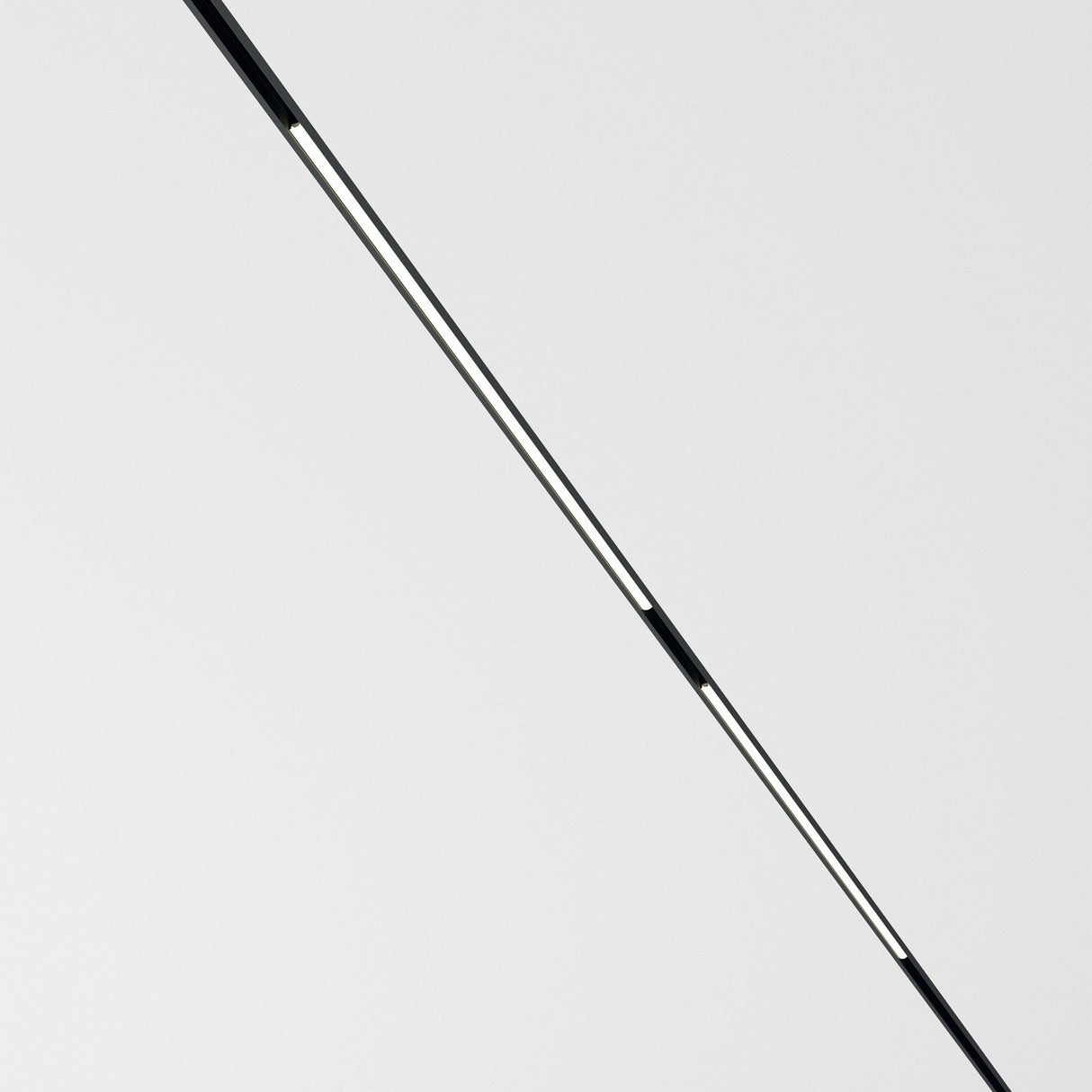 Deva Wide Inner Linear Track Light 6W 3000K - Black in situ