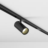 Stick Track Spotlight 7W 3000K - Black in situ