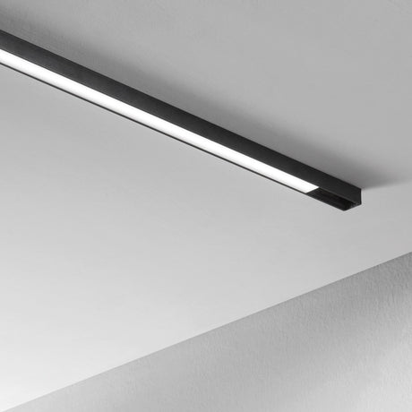 Stick Track Wall Washer 12W - Black in situ
