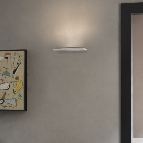 Block Wall Light 150mm - White in situ
