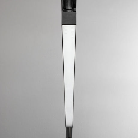 Display UGR Linear Track Light 1065mm 4000K - Black in situ