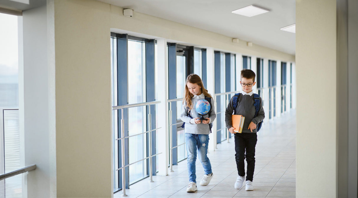 BLINGO AIO SRM40W120 — installed ceiling view of surface-mounted LED panel