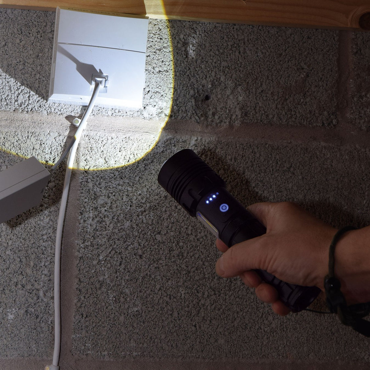 Mercury Rechargeable LED Torch with Side Lamp