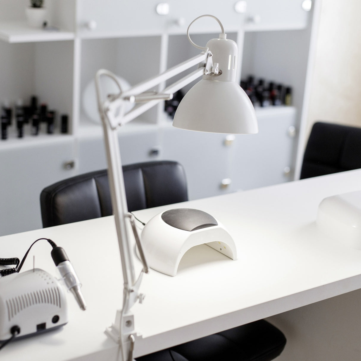Tajo Dome Table Lamp – White