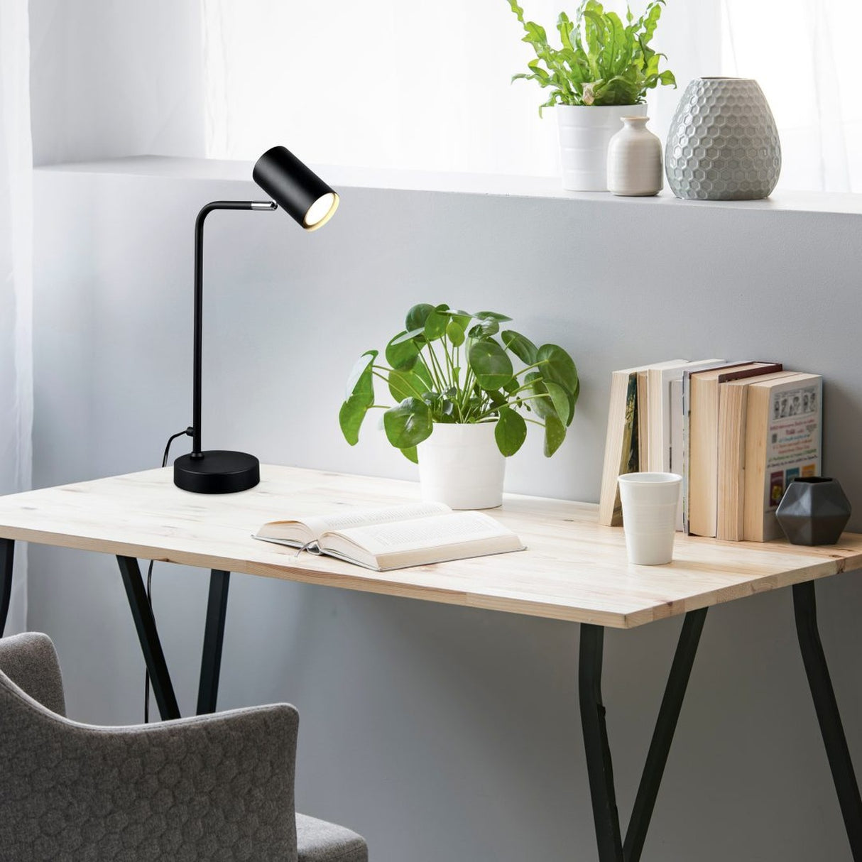 Marley Table Lamp – Matt Black