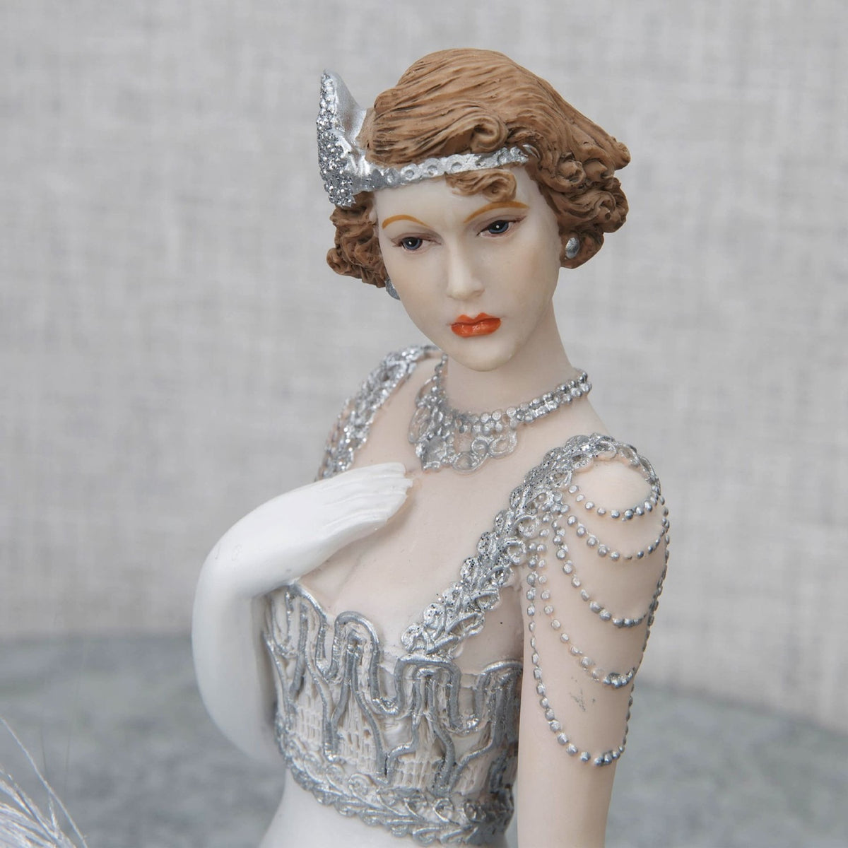 Gatsby Girls Evelyn Sitting Flapper Resin Figurine - Silver