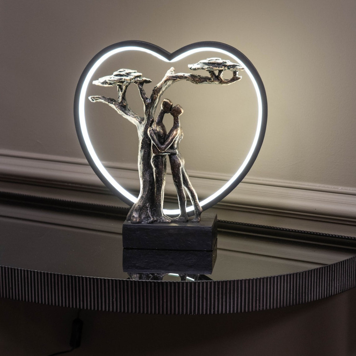 Heart LED Couple & Tree Lighting Accessory – Bronze