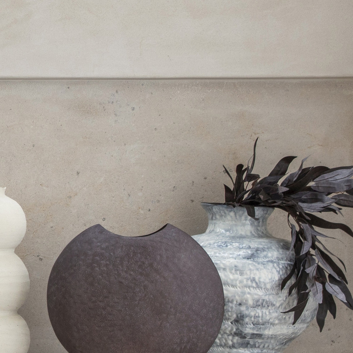Hammered Stonewash Moon Vase – Brown