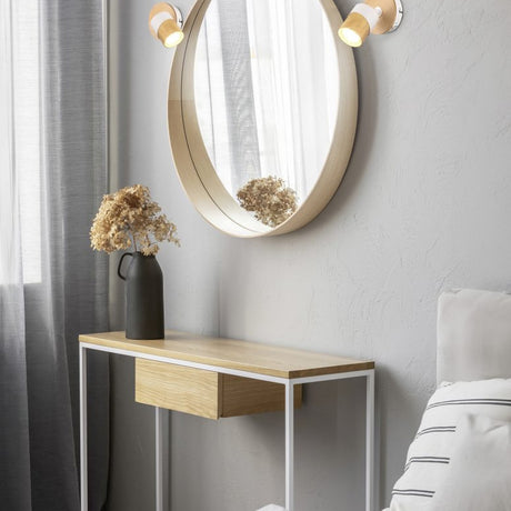 Aruni Natural Spotlight – Wood