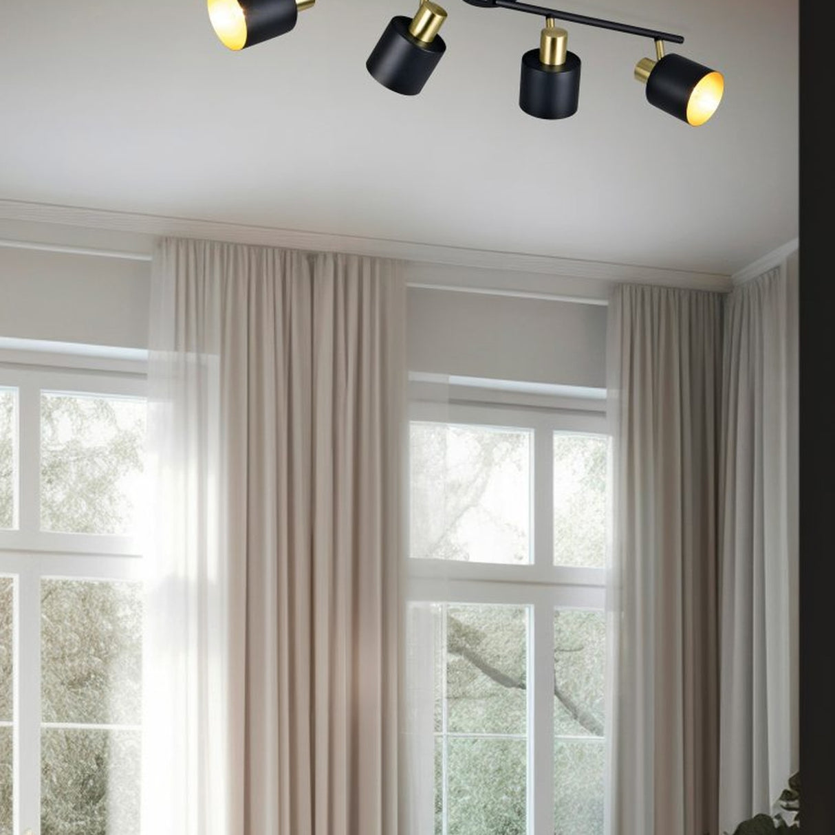 Eva 4 Light Spotlight – Black & Gold