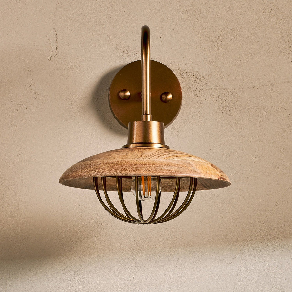 Chakai Mango Wood Wall Light - Natural & Antique Brass