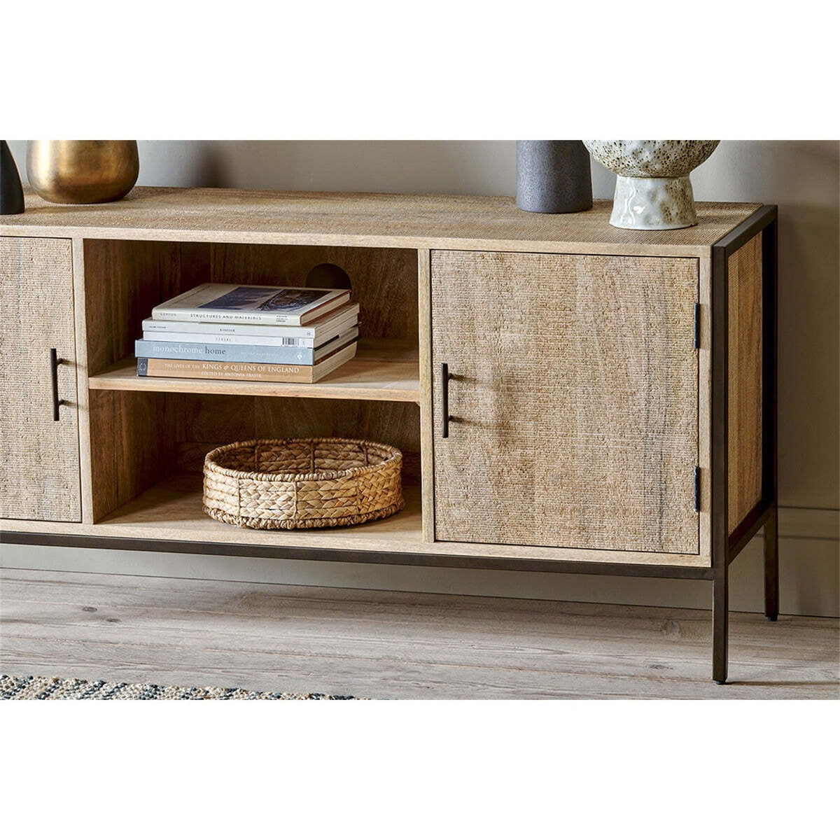 Dasai Mango Wood TV Unit - Natural