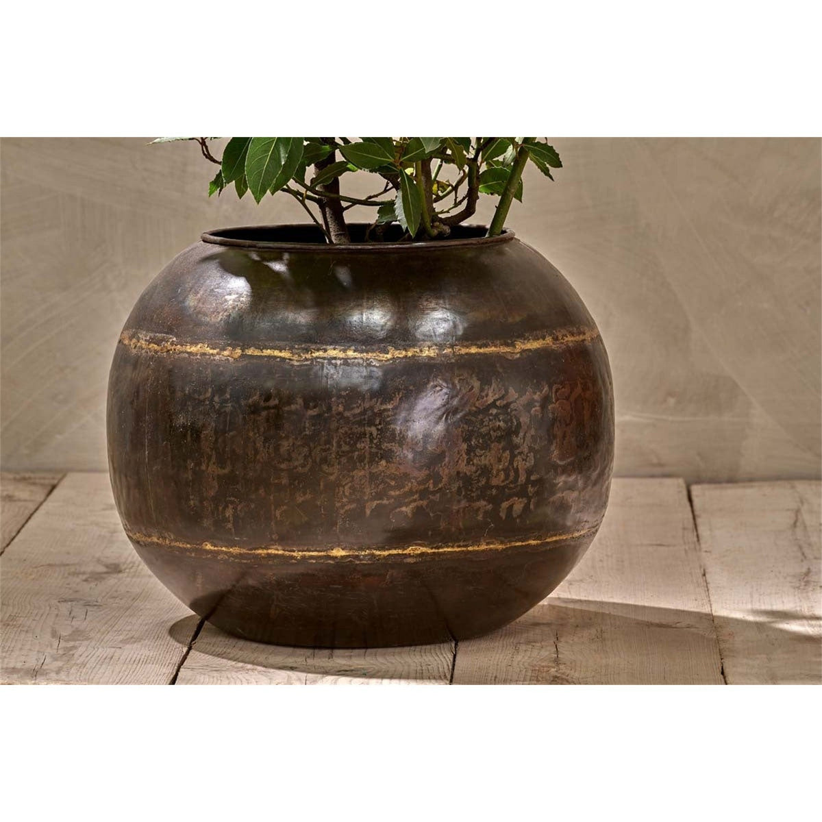 Endo Small Reclaimed Iron Globe Planter - Aged Black