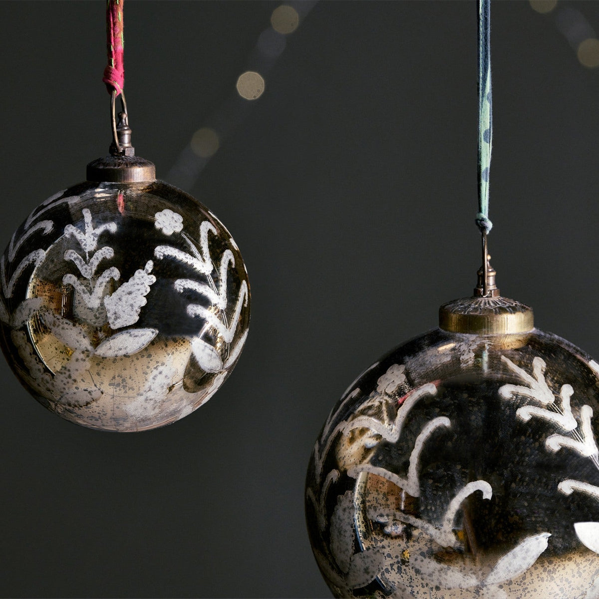 Medium Giant Glass Bauble - Antique Gold