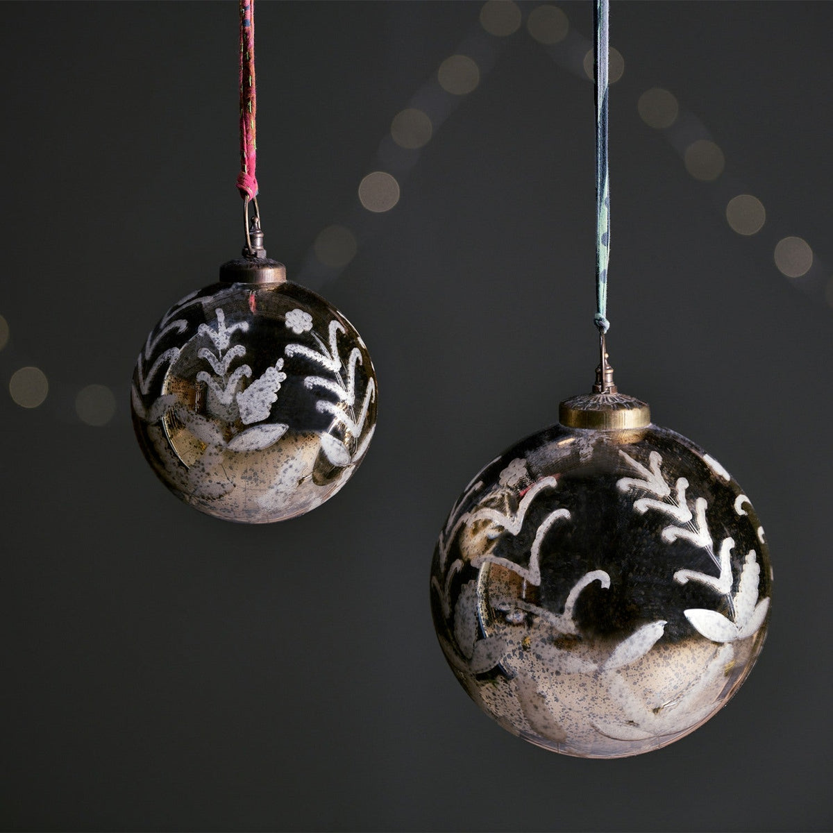 Medium Giant Glass Bauble - Antique Gold