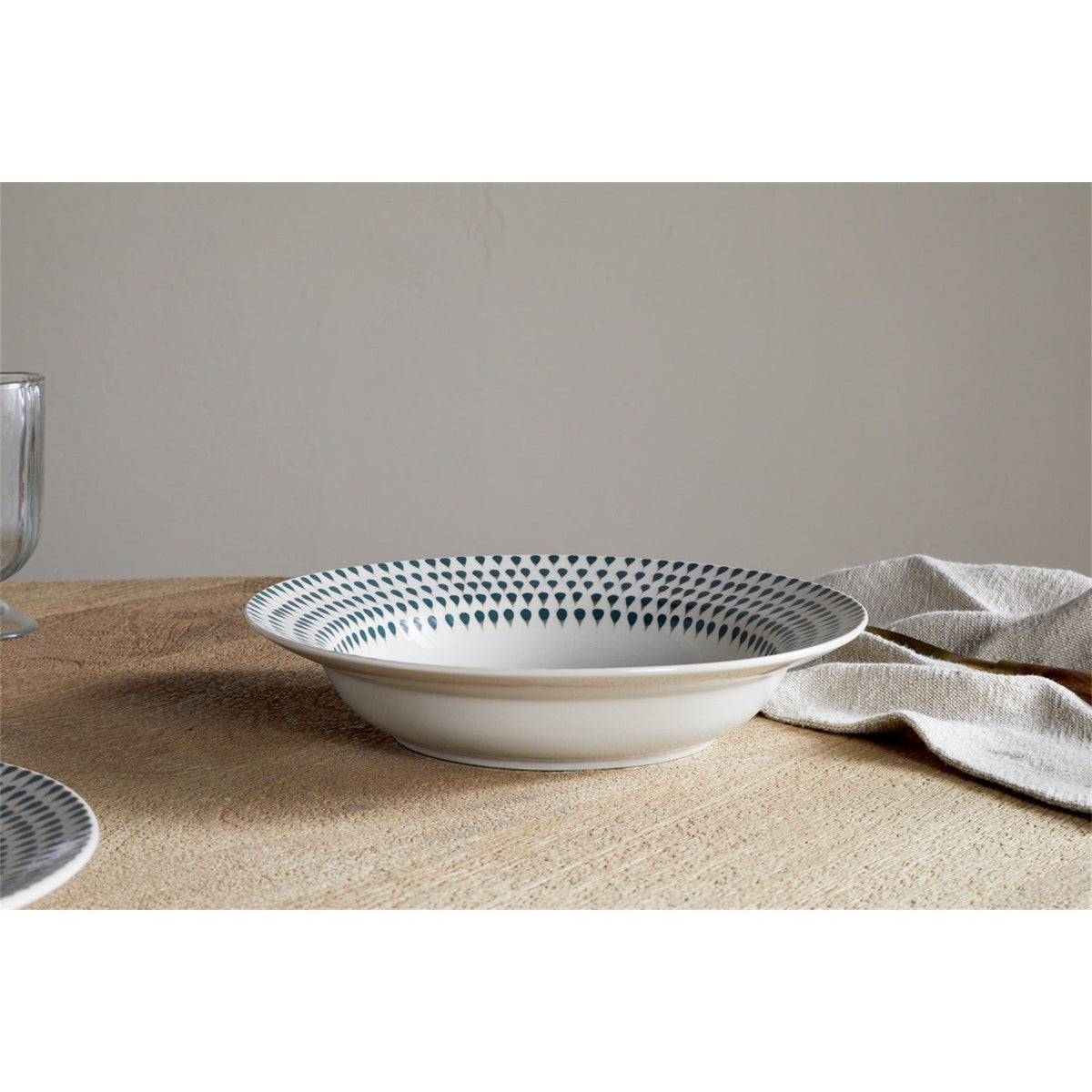 Juniper Drop Pasta Bowl - Cream & Juniper