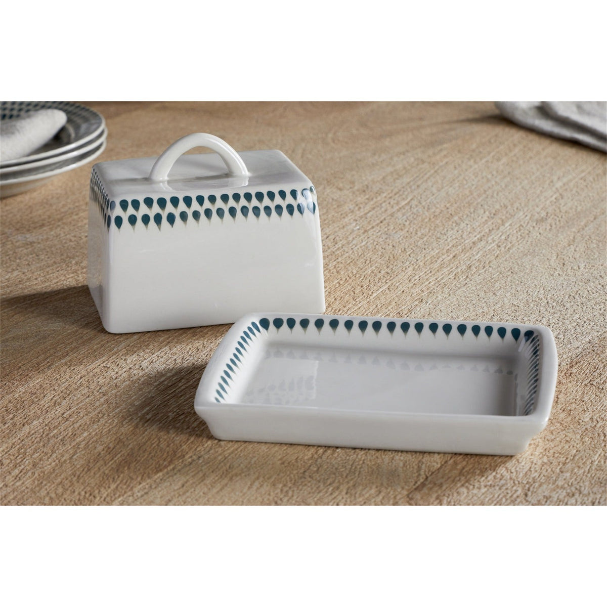 Juniper Drop Butter Dish - Cream & Juniper