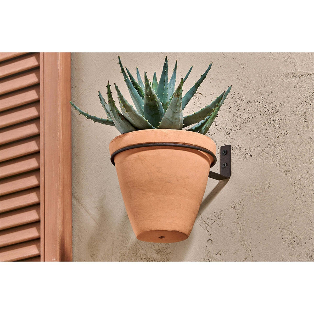 Jara Single Wall Hanging Planter - Terracotta & Rust