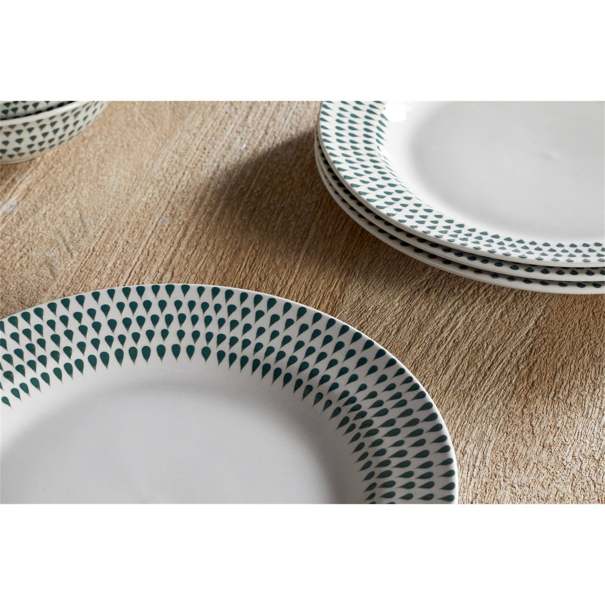 Juniper Drop Ceramic Dinner Plate - Cream & Juniper