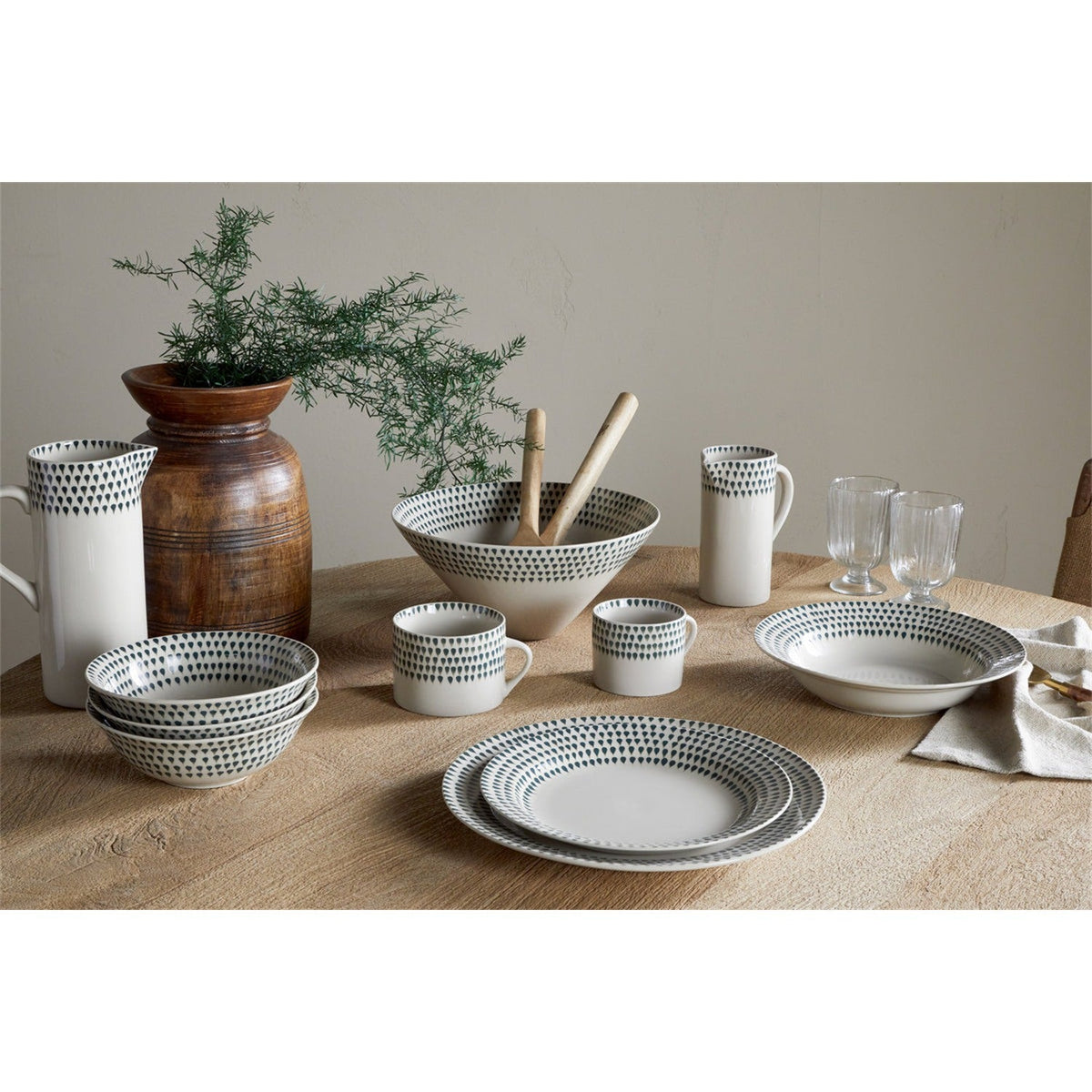 Juniper Drop Ceramic Dinner Plate - Cream & Juniper