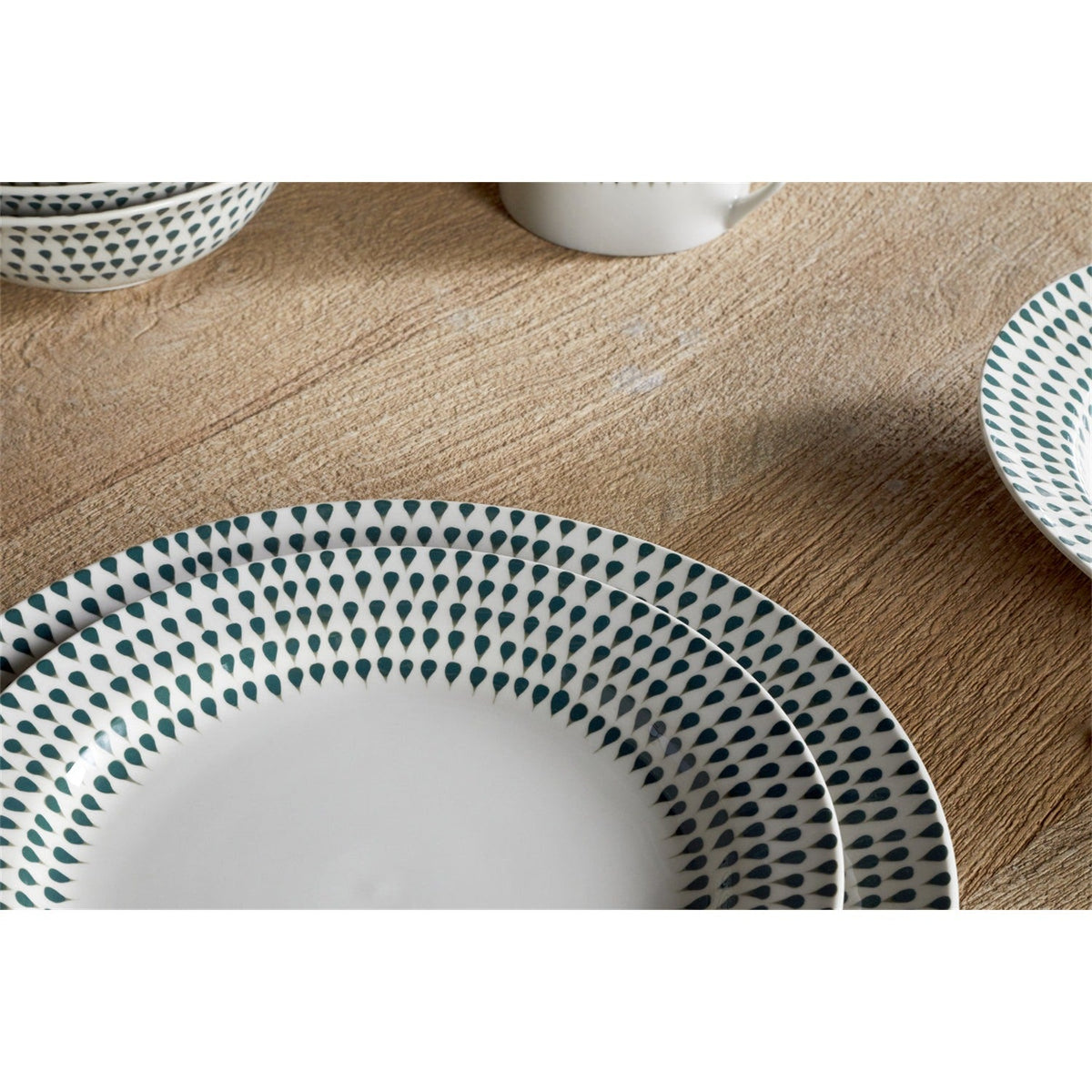 Juniper Drop Ceramic Side Plate - Cream & Juniper