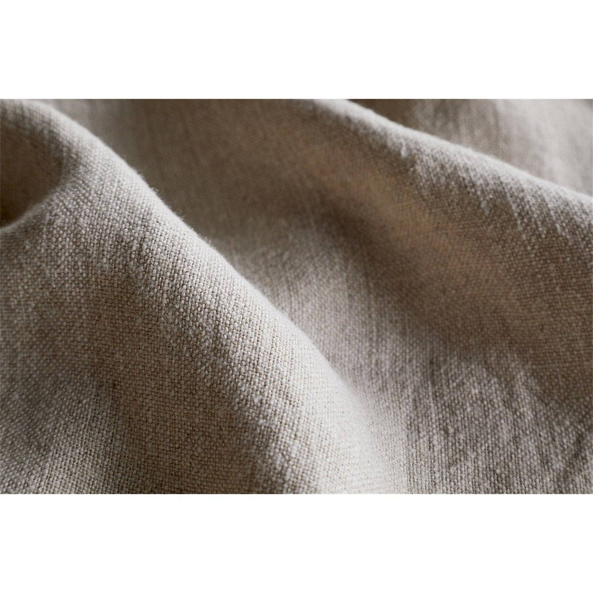 Junto Small Linen Tablecloth - Natural