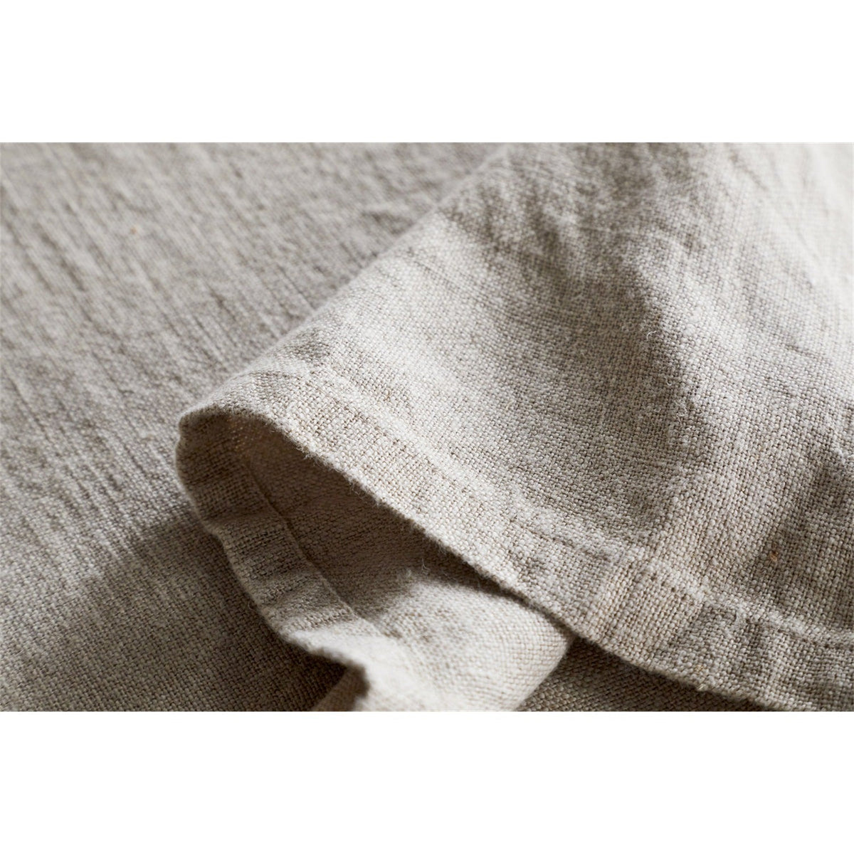 Junto Large Linen Tablecloth - Natural