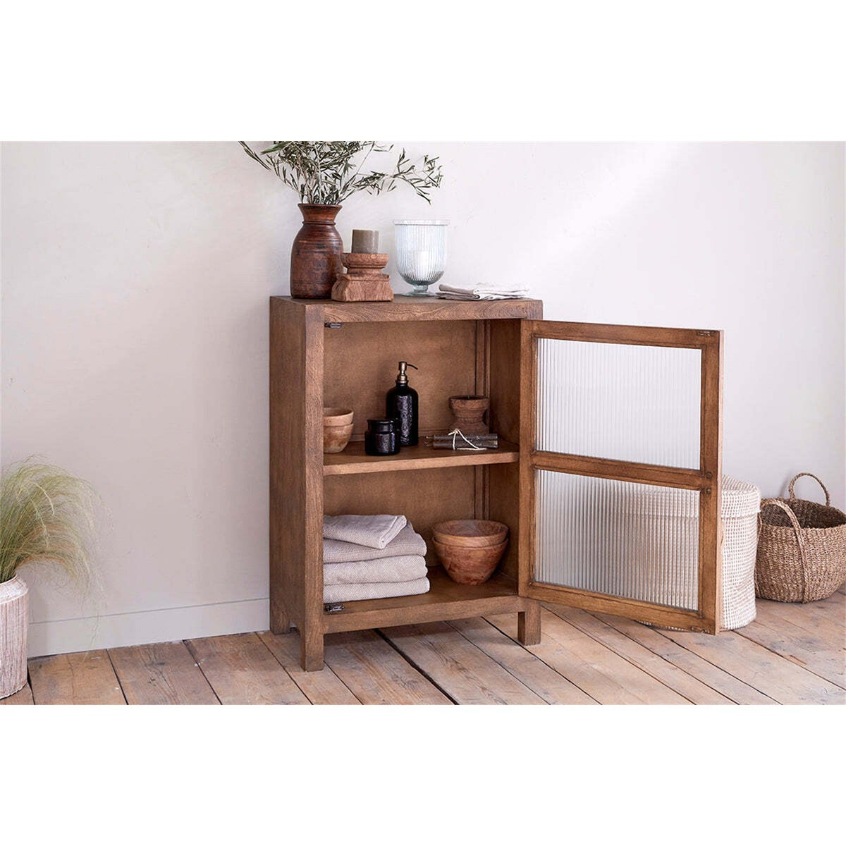 Mendani Mango Wood Fluted Glass Low Cabinet - Walnut