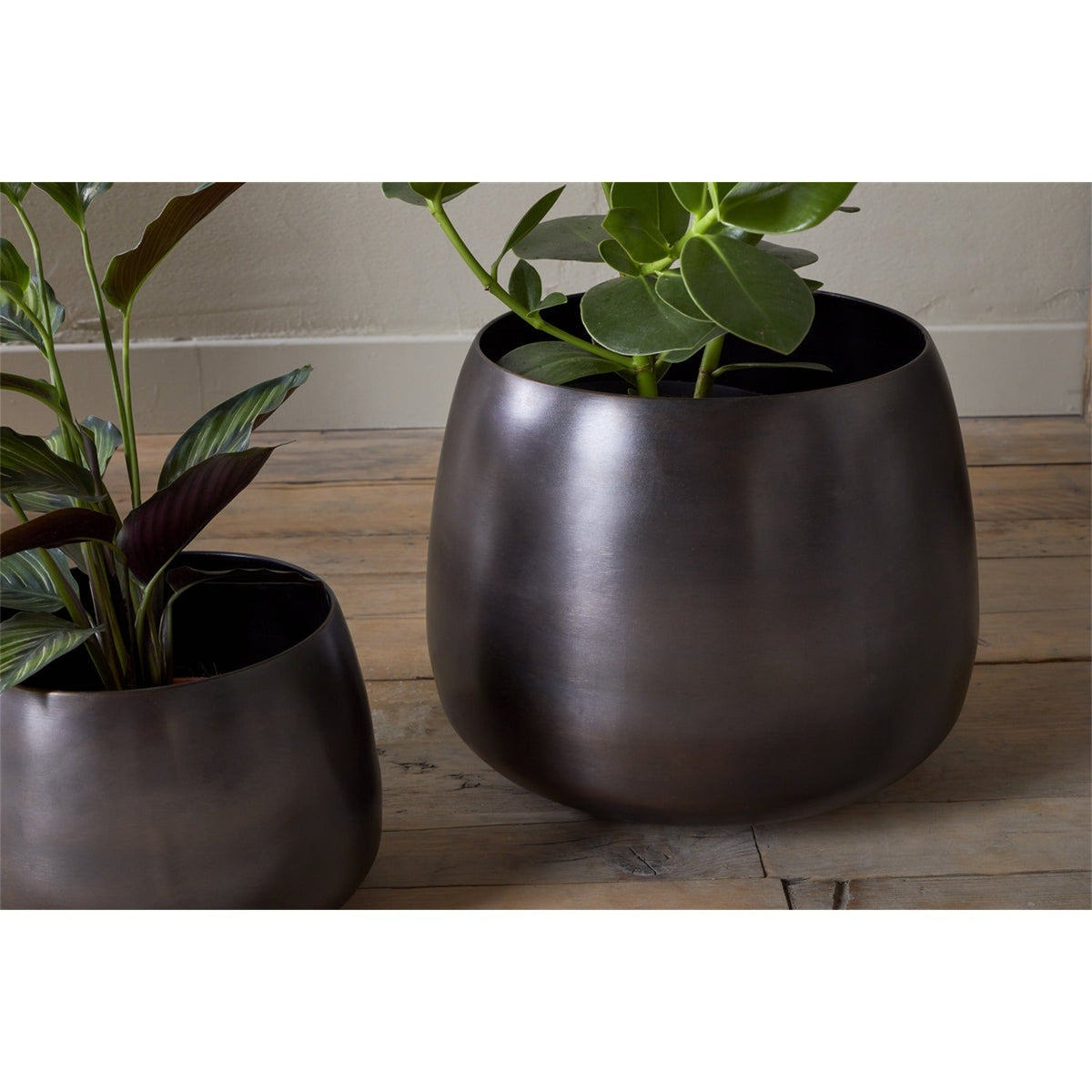 Maliki Large Iron Planter - Aged Bronze