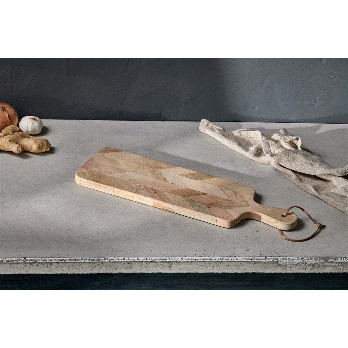 Nalbari Small Mango Wood Chopping Board - Natural