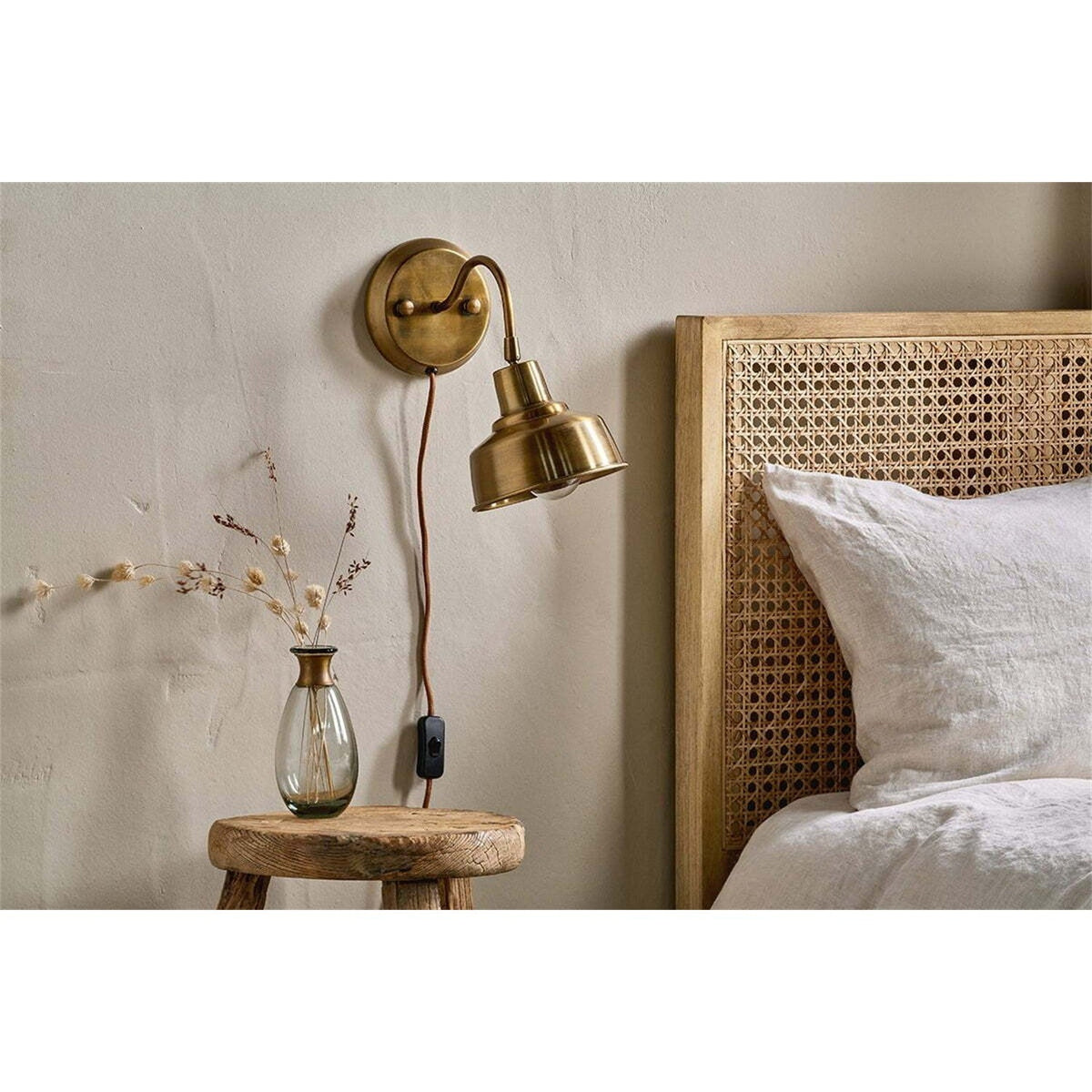 Nar Small Wall Light - Antique Brass