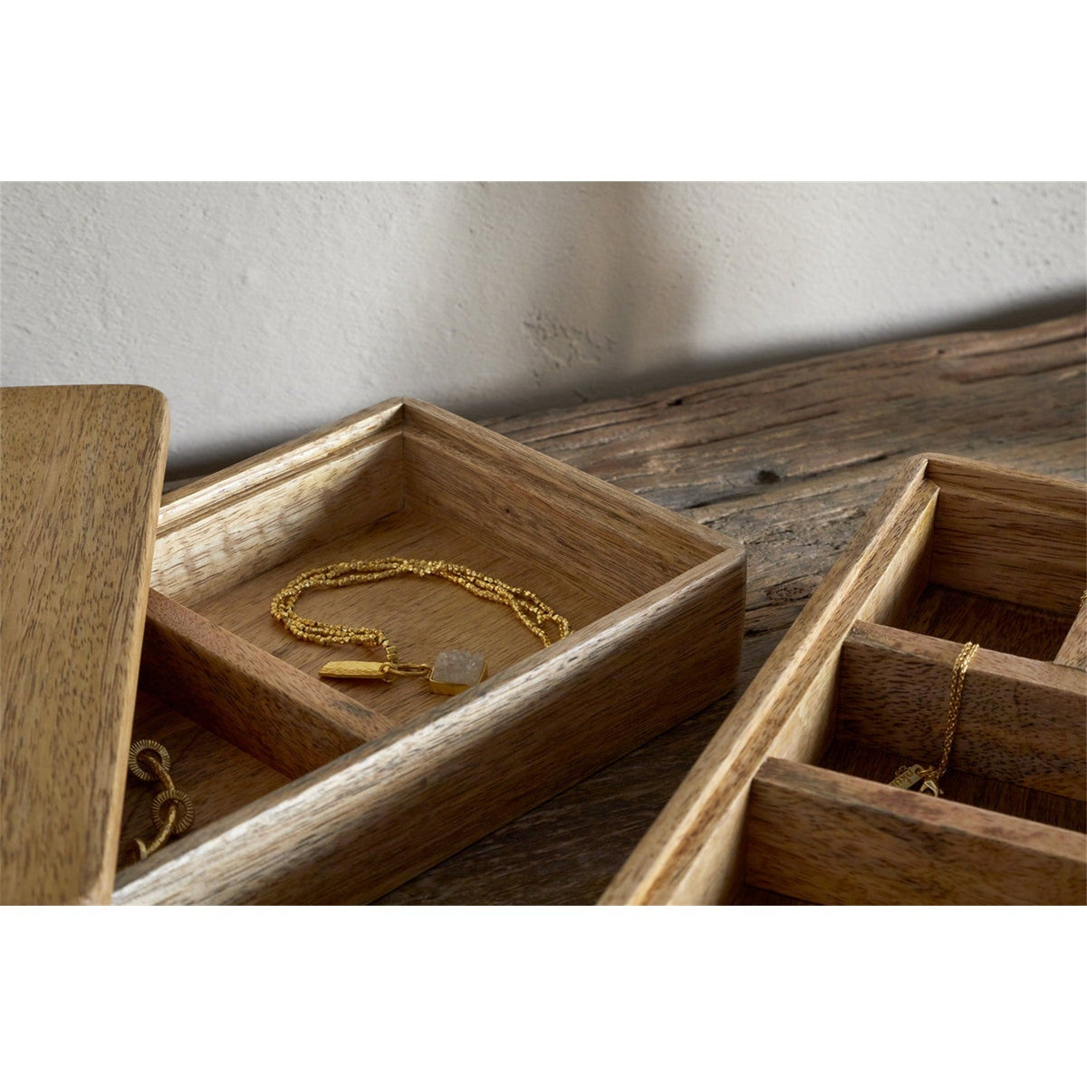 Chanya Mango Wood Jewellery Box - Natural