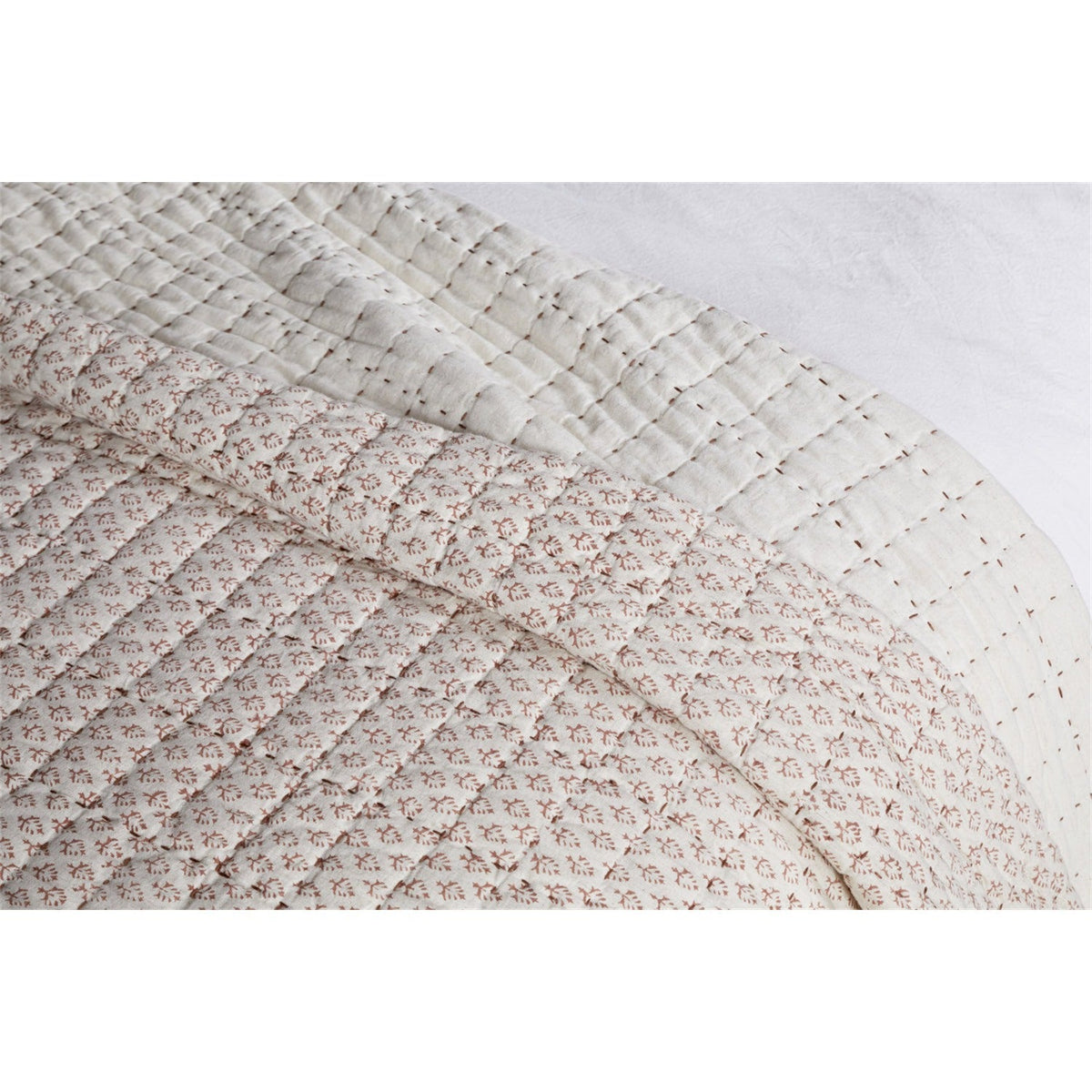 Peplu 220 x 240cm Cotton & Linen Quilted Bedspread - Rust