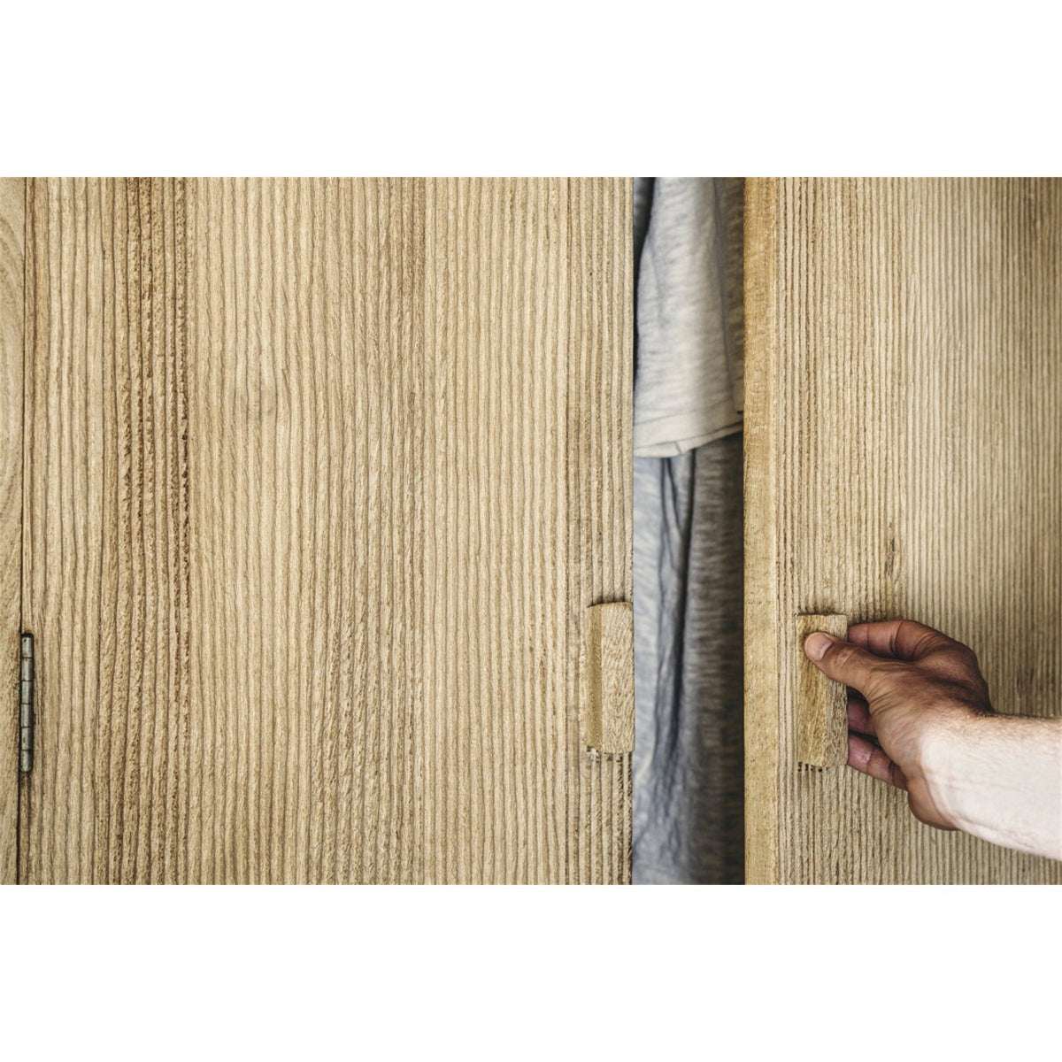 Vivan Grooved Wardrobe - Natural