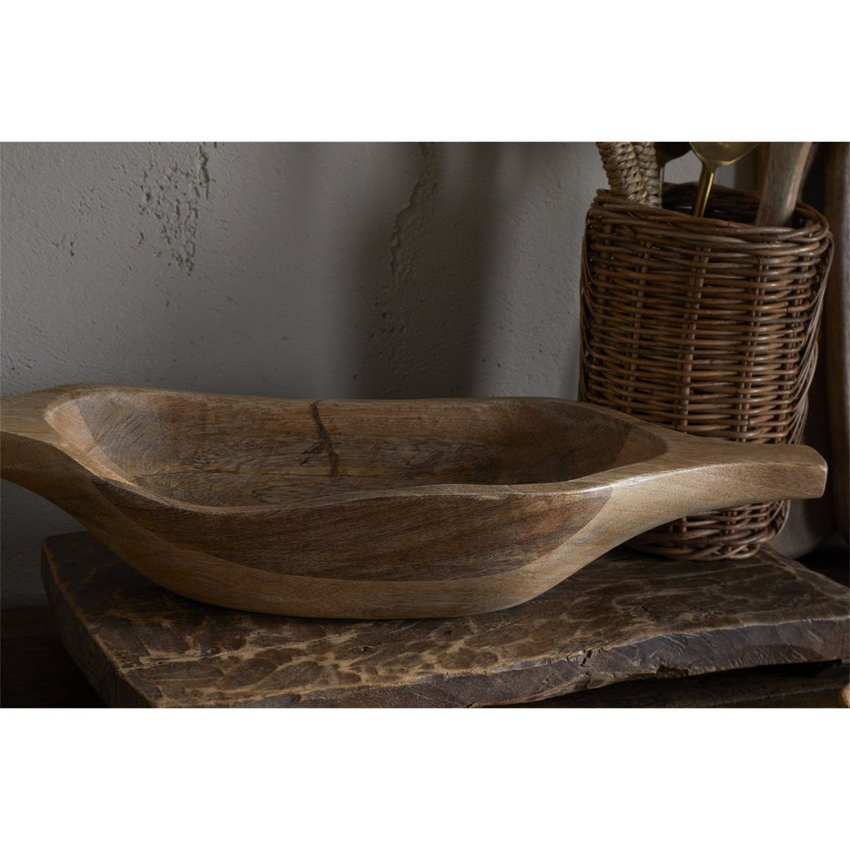 Naashta Large Handled Mango Wood Serving Bowl - Natural