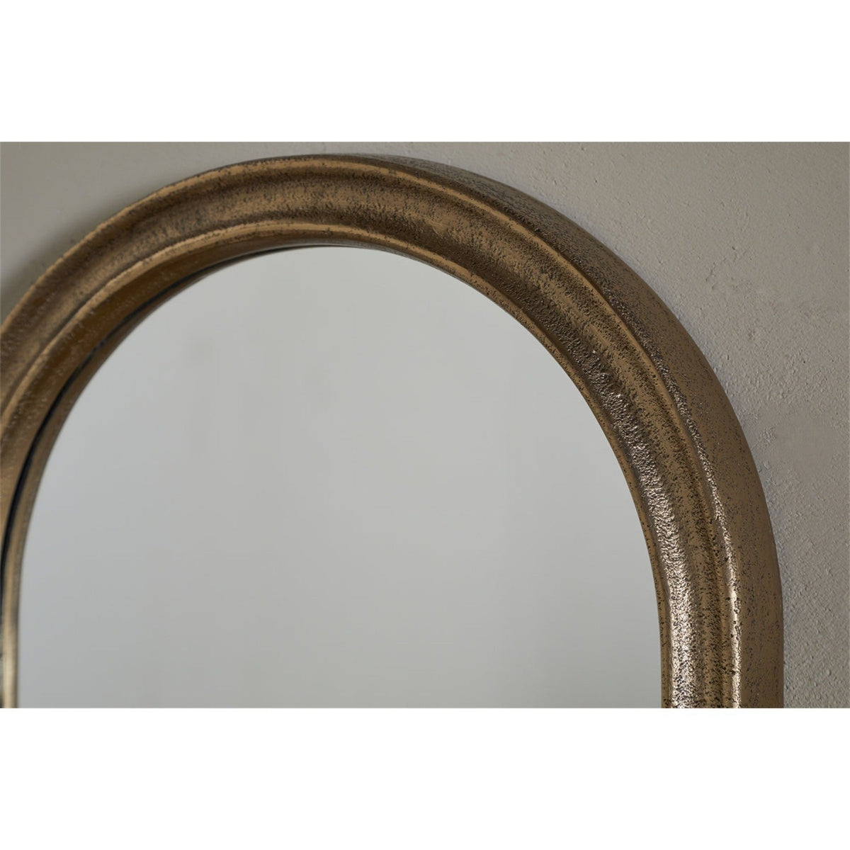 Mbwa Oval Wall Mirror - Antique Brass