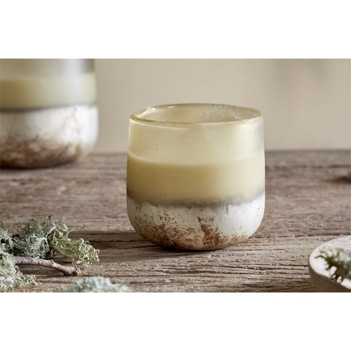Oakmoss & Rose 1 Wick Scented Candle - Yellow