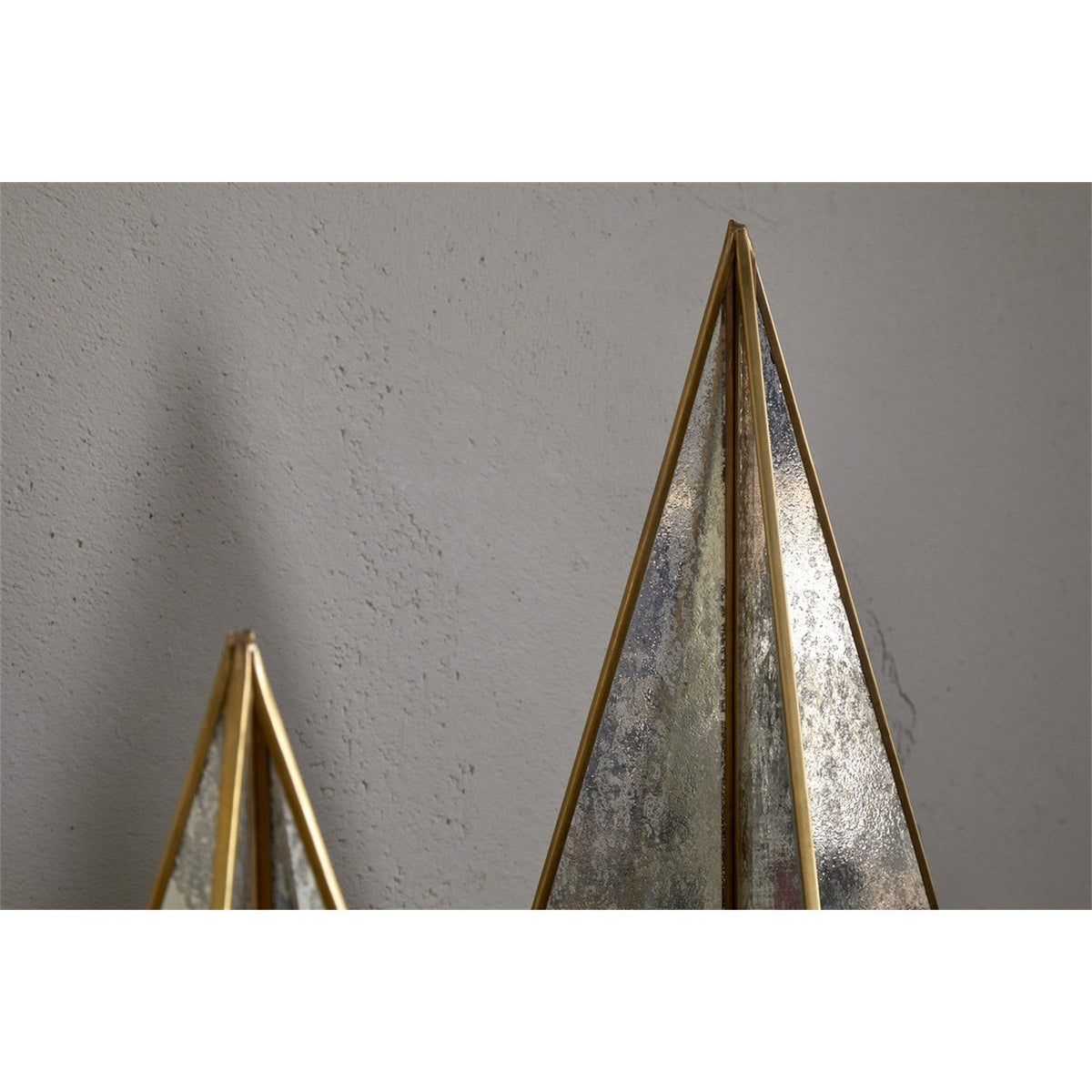 Gacha Small Standing Glass Christmas Tree - Antique Brass