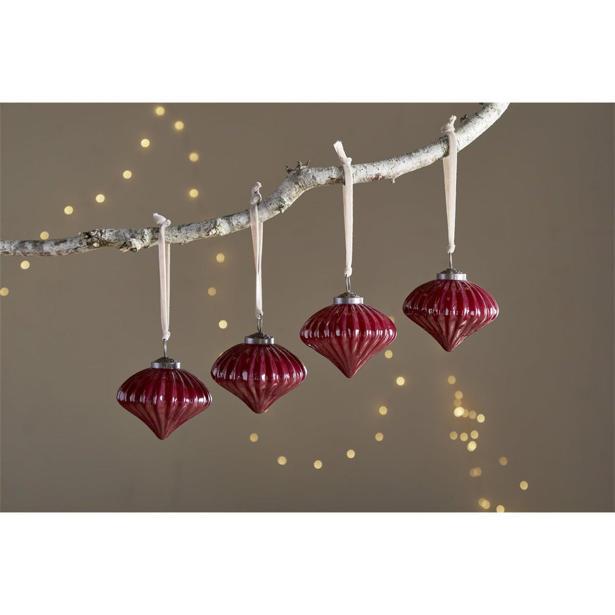 Nagala Ribbed Glass Baubles - Merlot - Set of 4