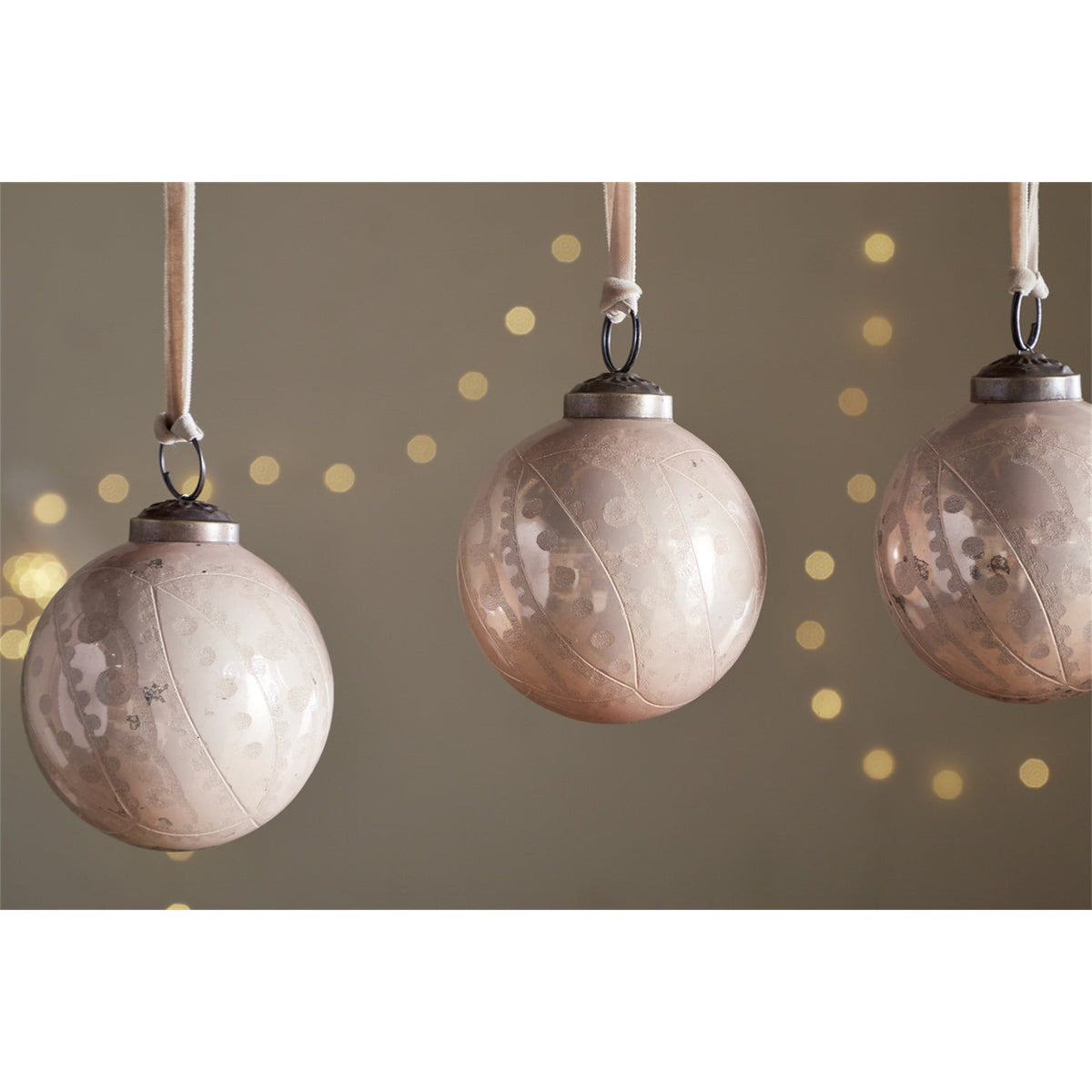 Kecci Etched Glass Baubles - Antique Pink - Set of 4