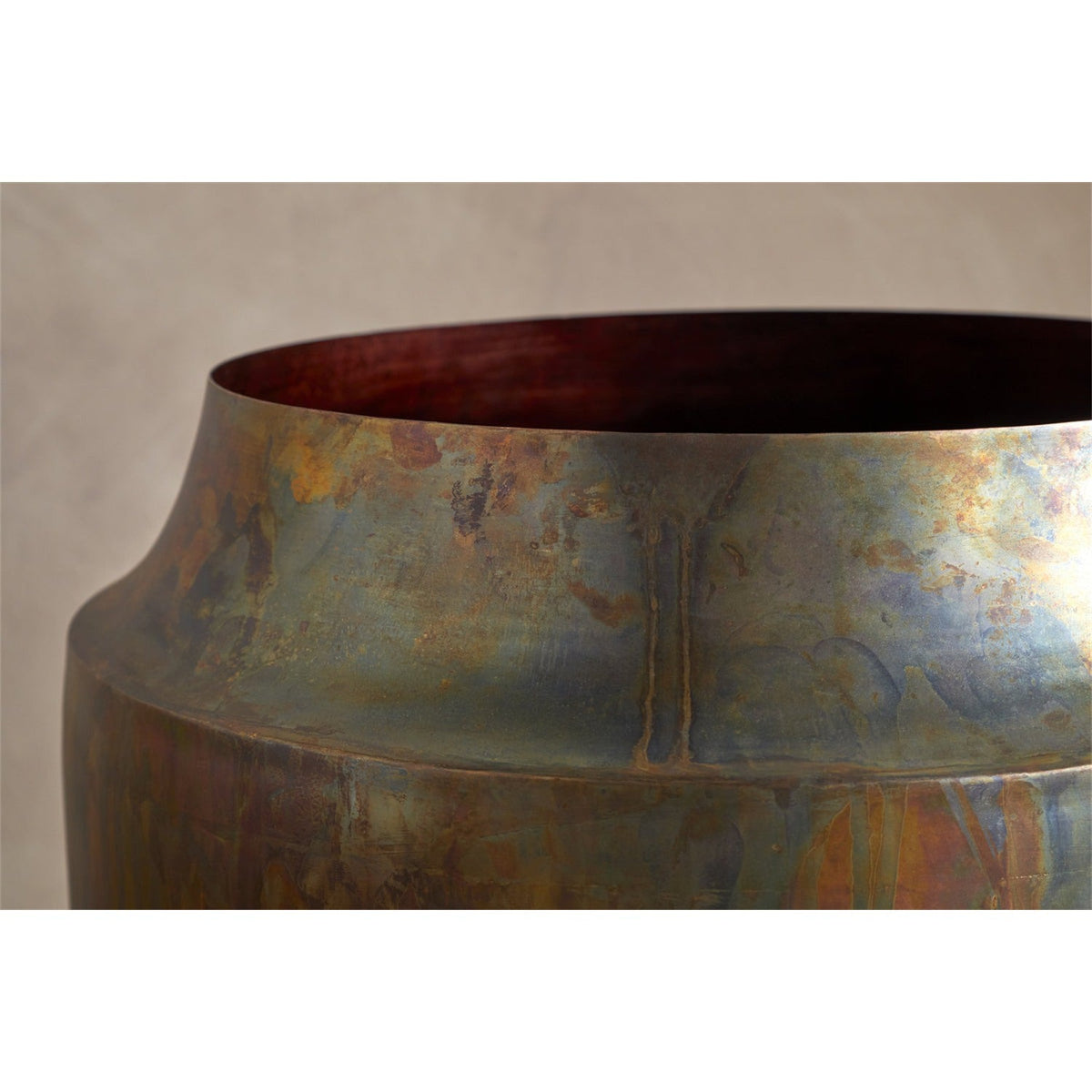 Roja Iron Planter - Oxidised Metal