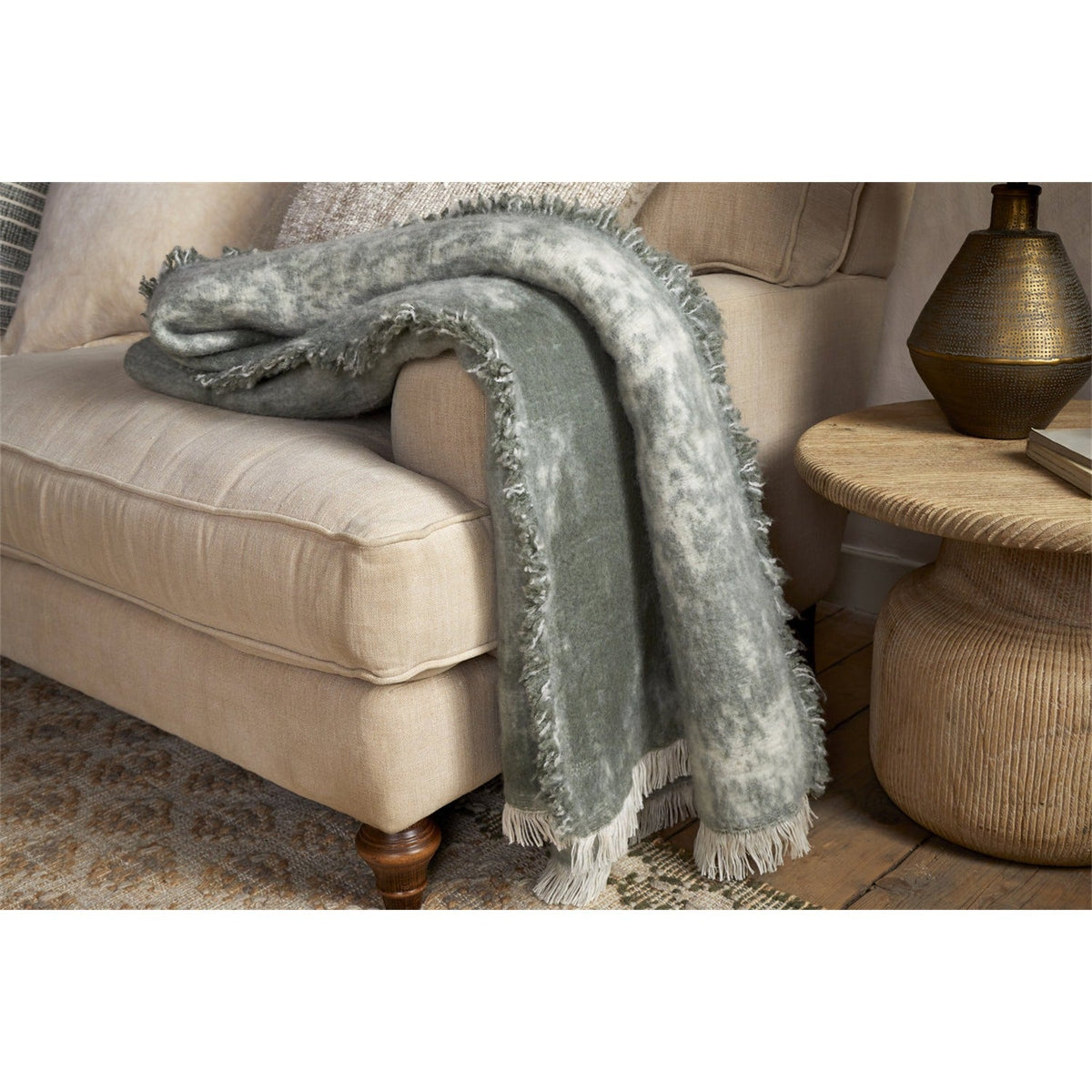 Kambali 130 x 200cm Distressed Jacquard Throw - Moss