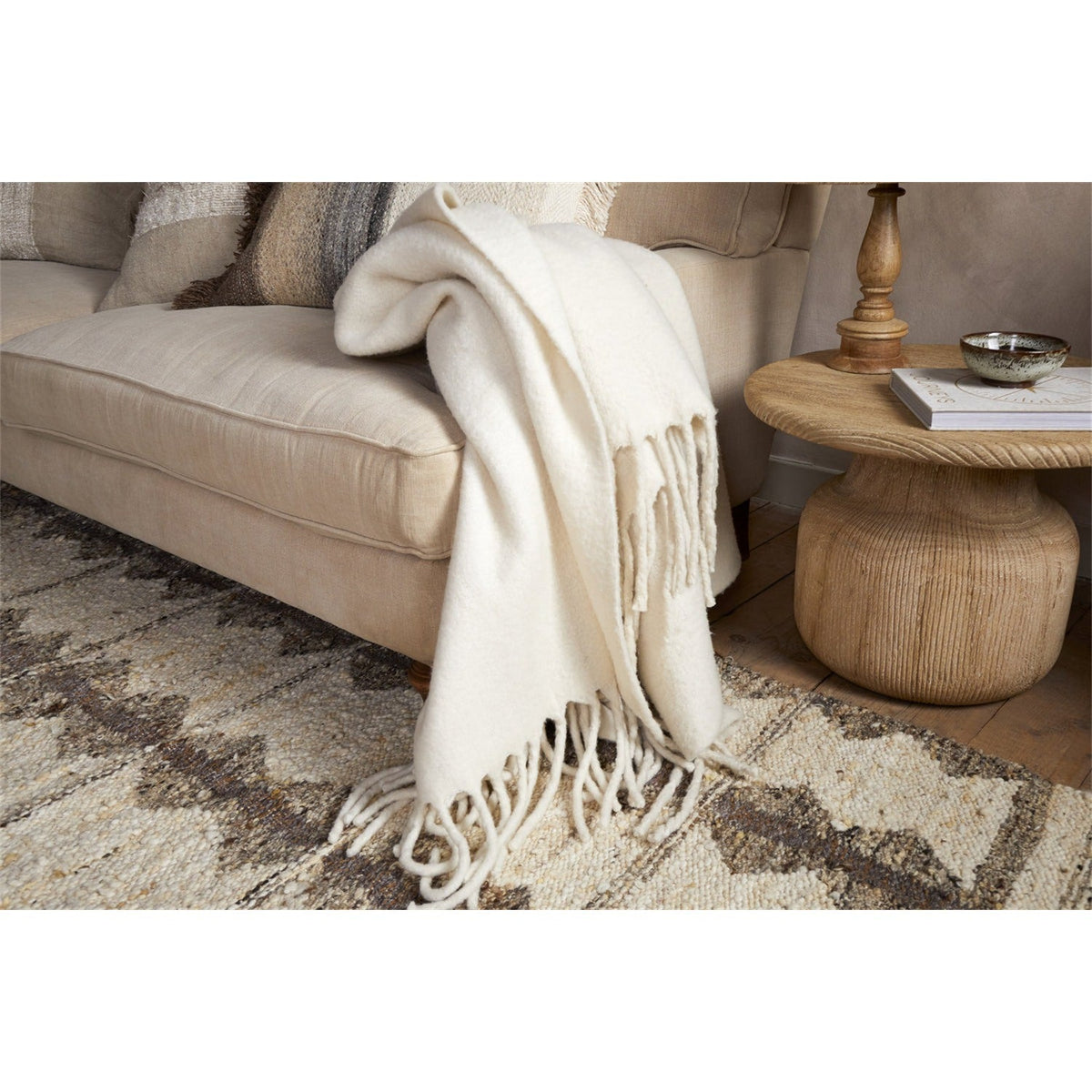 Velatu Fringed Merino Wool Throw - Natural