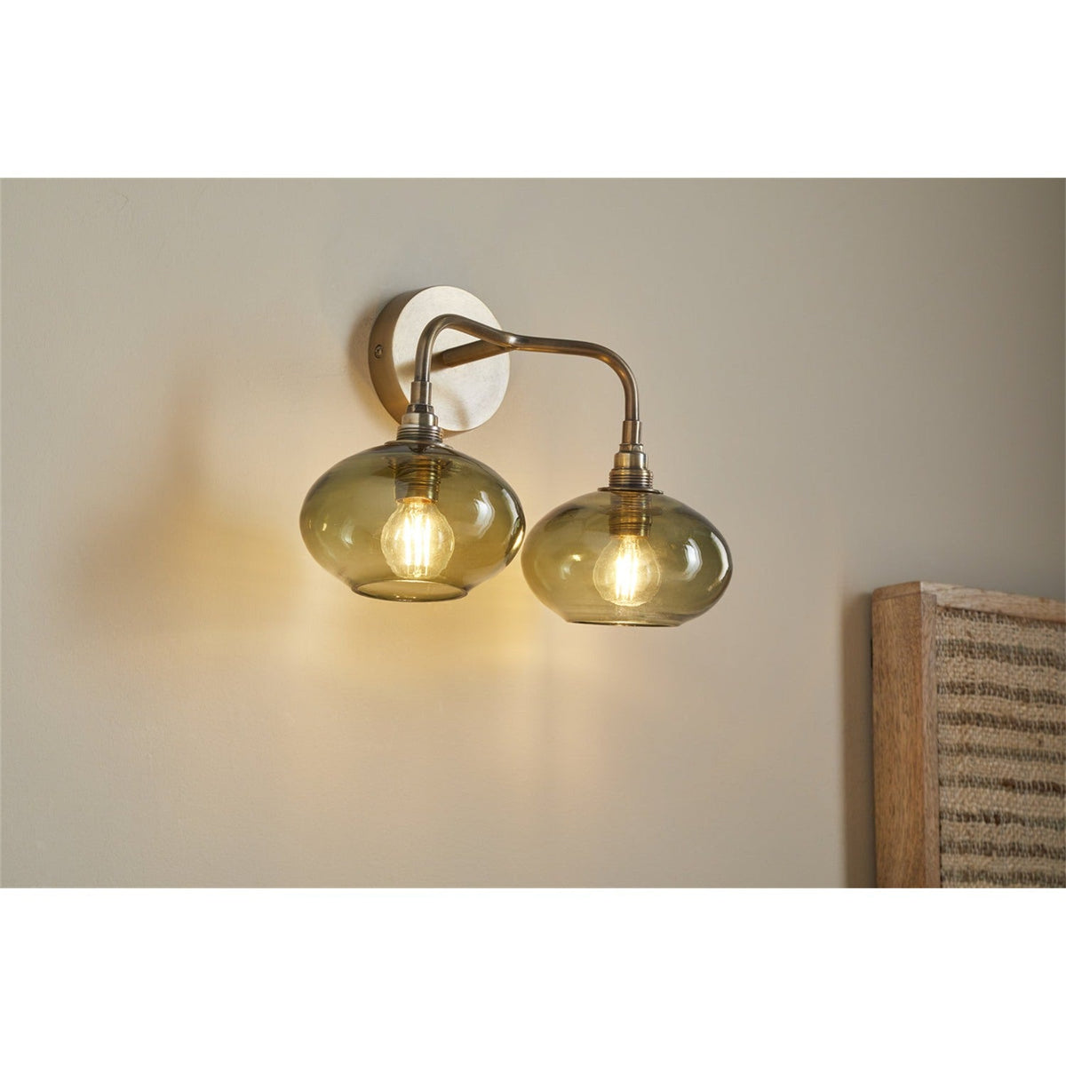Otoro 2 Light Wall Light - Green