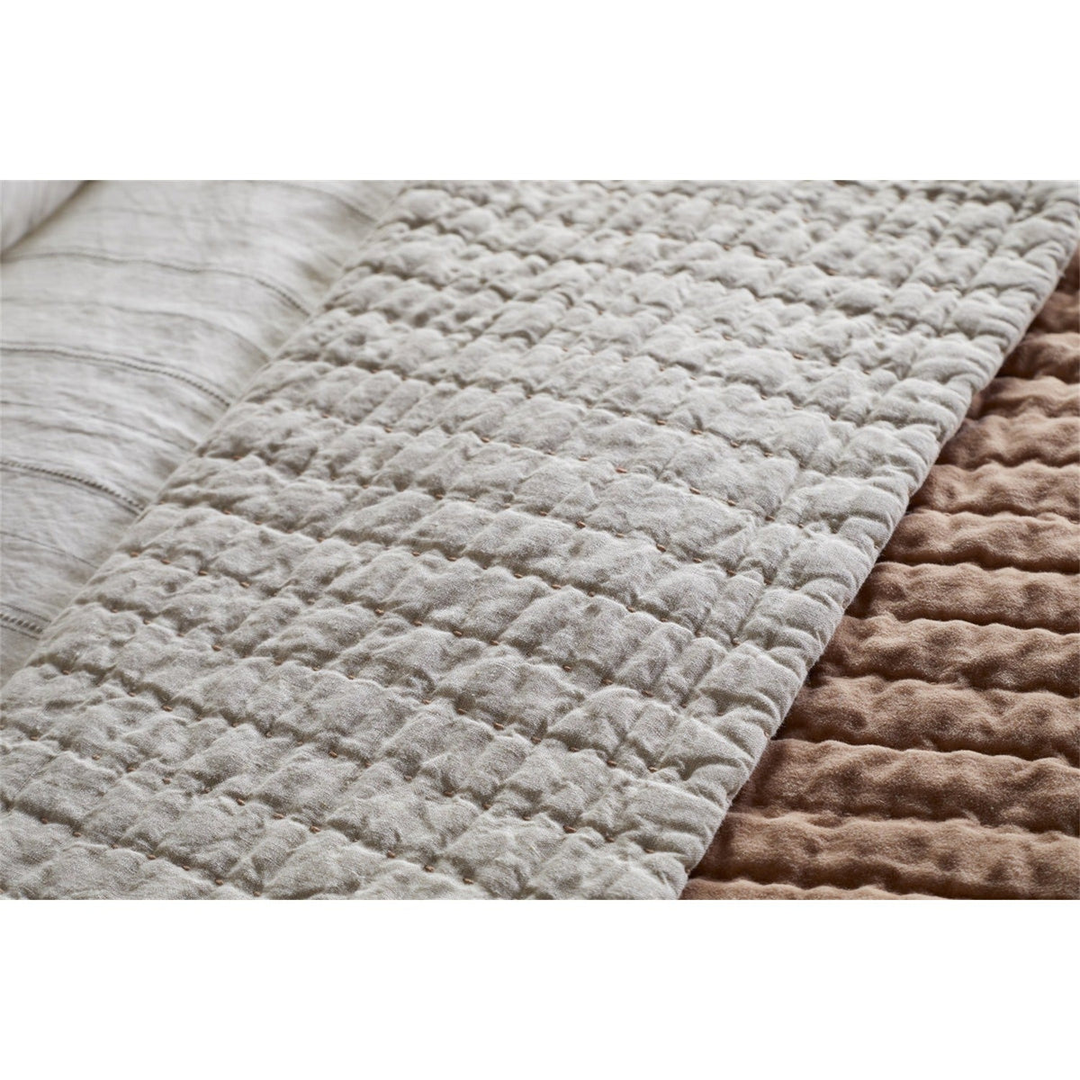 Nidra 220 x 240cm Velvet Quilted Bedspread - Dusty Pink