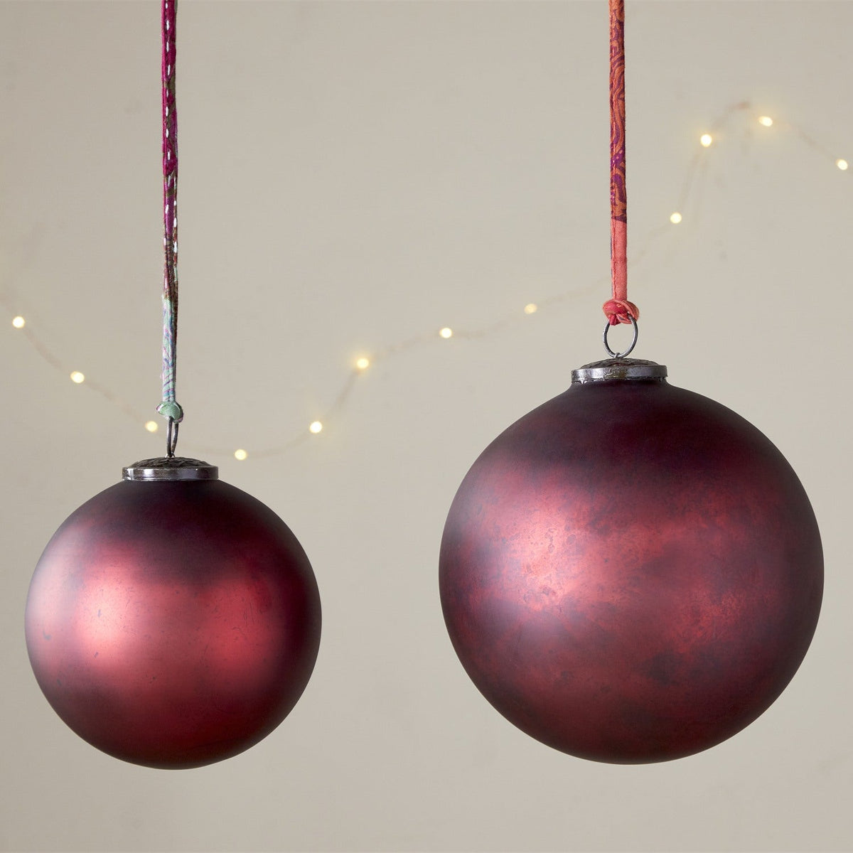 Oko Small Giant Glass Bauble - Matt Bordeaux
